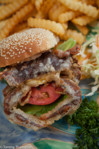 Don't get "creeped out" when a whole soft shell crab arrives at your table.  Just eat the whole thing!