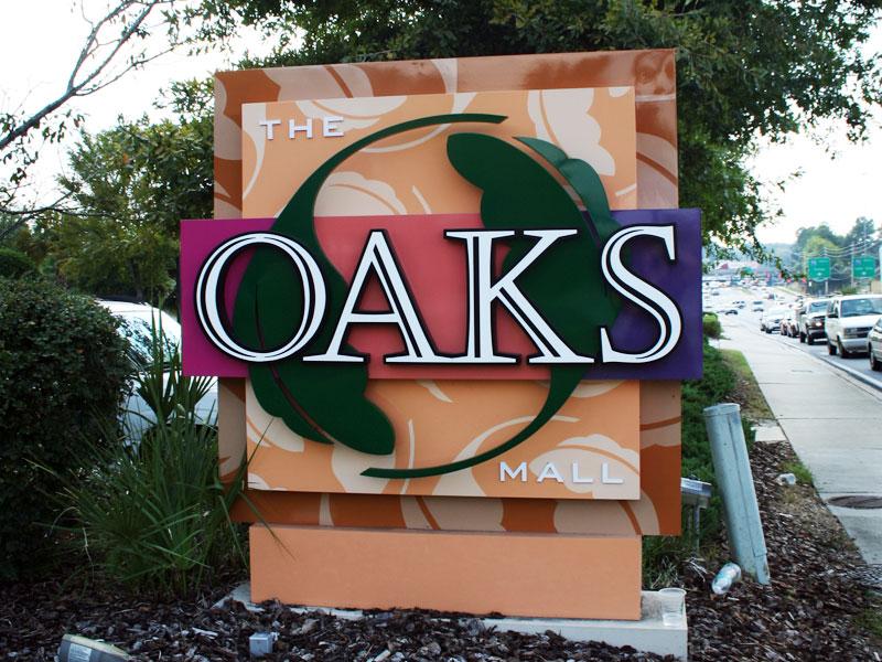 Oaks Mall
