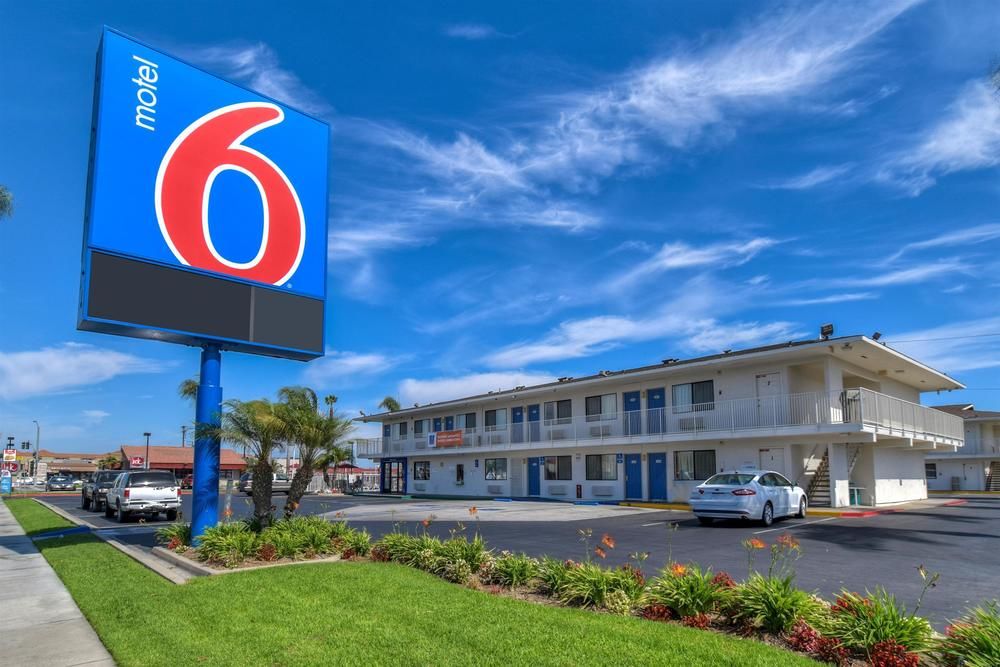 Motel 6